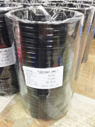 工程機械行業(yè)破碎錘用氮氣密封件