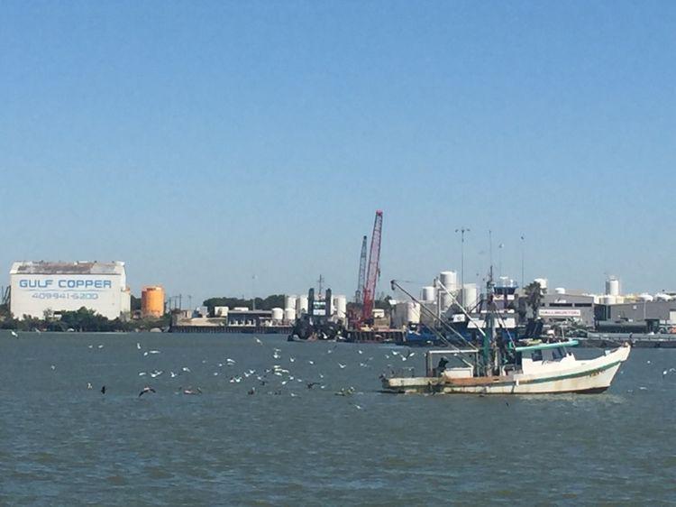 3遠眺此行目的地：海上勘探鉆井平臺博物館！