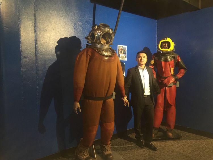 采油勘探鉆井專用的：特殊現(xiàn)場作業(yè)的防護服！