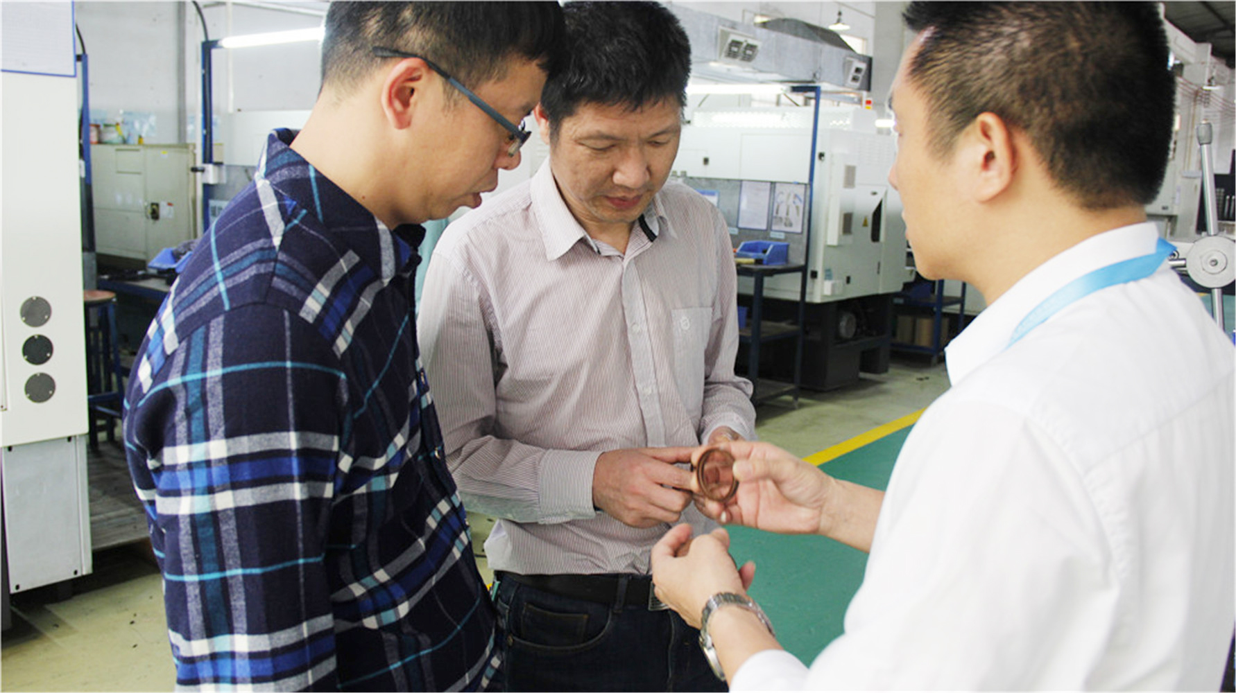 東晟密封件公司的密封件生產(chǎn)車(chē)間