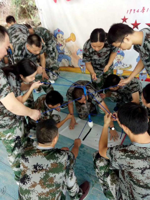 東晟人團隊在玩神筆馬良游戲