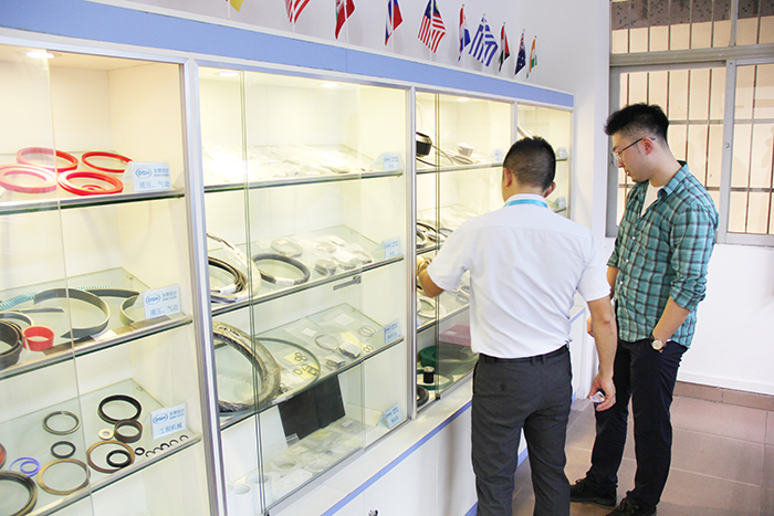 【圖】加拿大石油天然氣行業(yè)客戶來訪東晟密封件公司參觀指導工作！